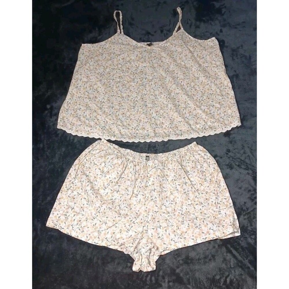 Torrid Sleep 2 Piece Swing Cami & Shorts Pajama Set Size 3 Ditsy Floral Coquette